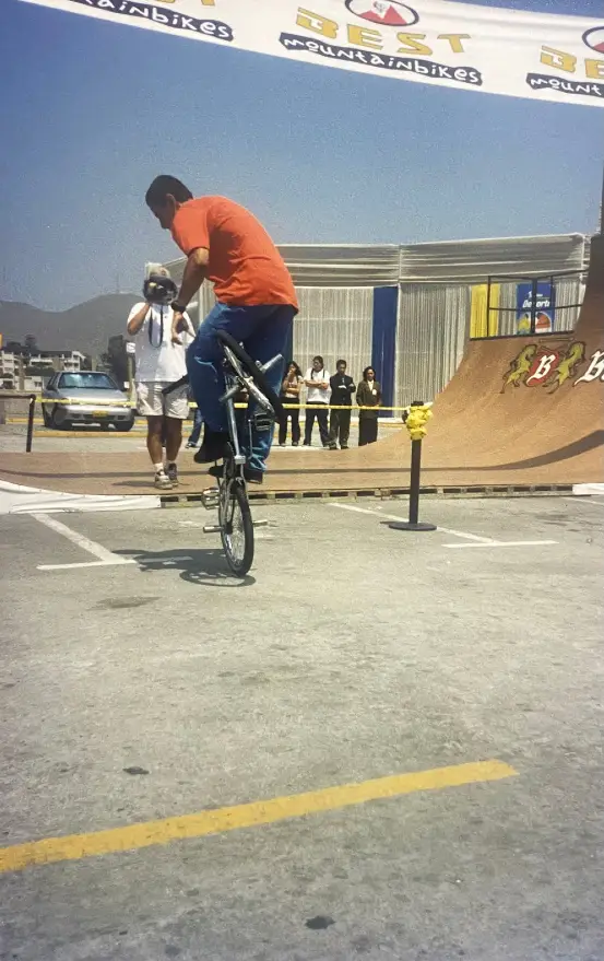 Felipe Andrade BMX Old School Peru